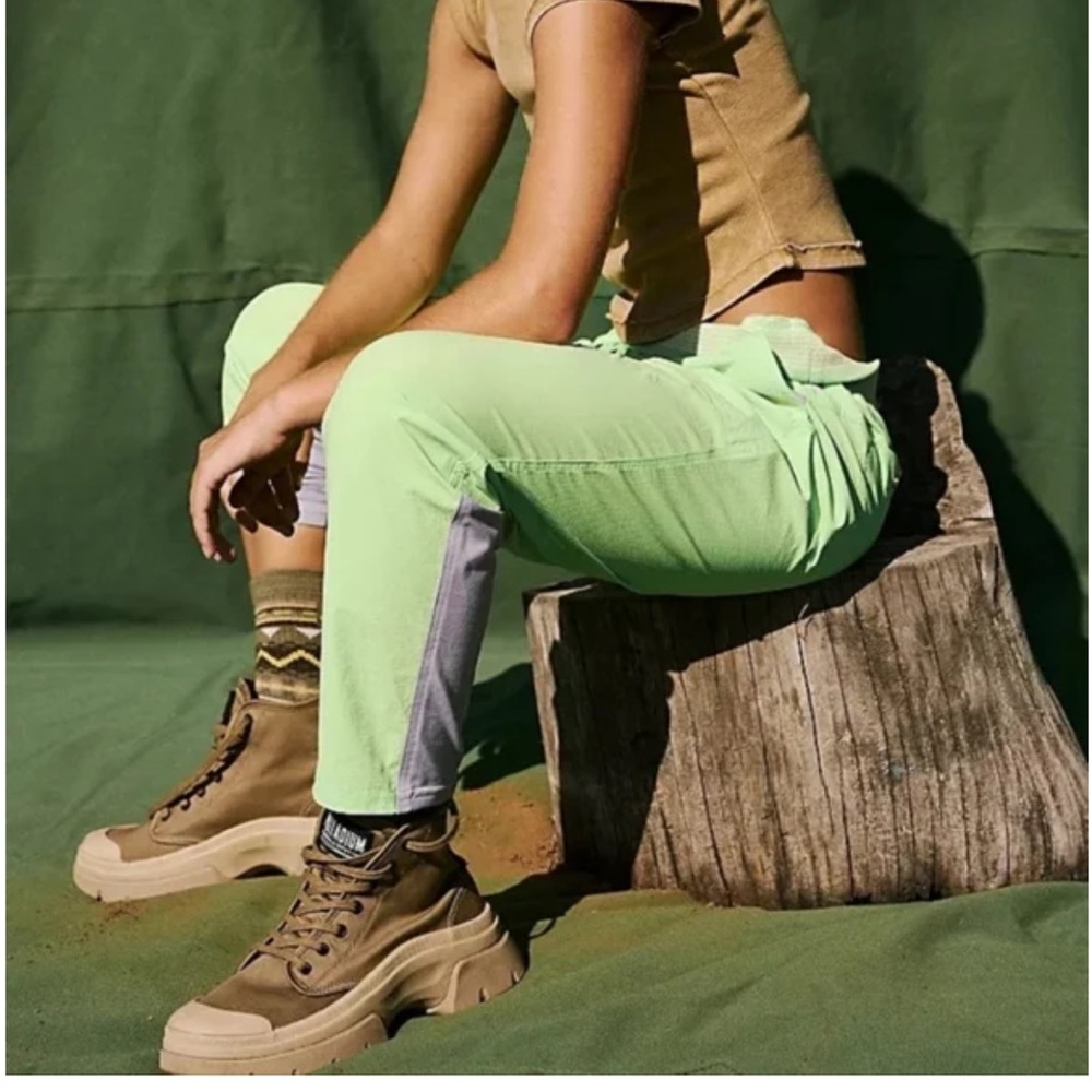 Free People Cascade Joggers Limeade‎ size xs - Picture 3 of 9
